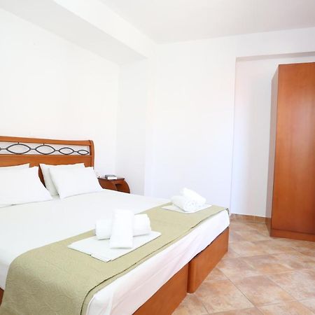 Palia Platia Apartments Pefkochori Dış mekan fotoğraf